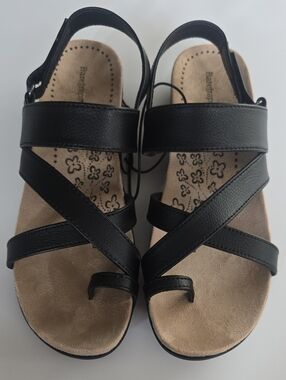 BareTraps Black Strappy Comfort Sandals Size 8.5 NWOB